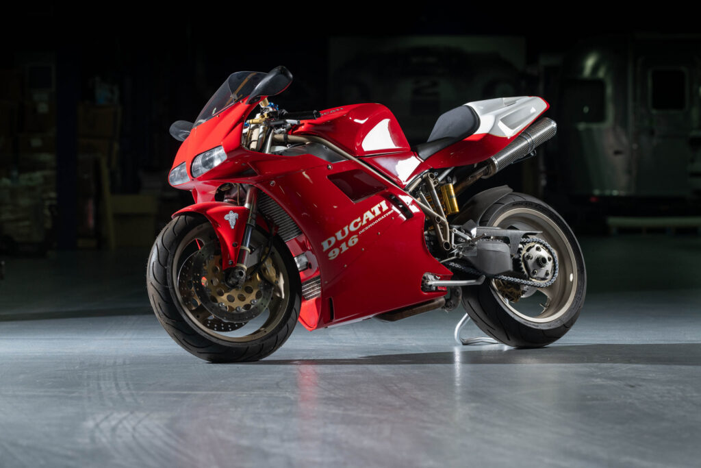 1996-Ducati-916_197976
