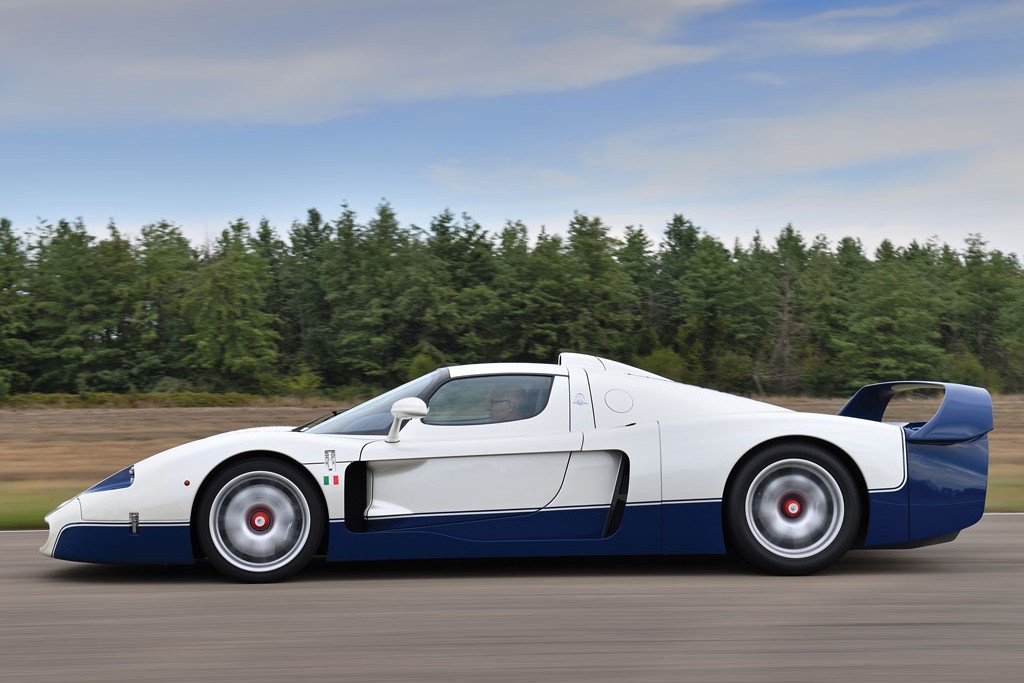 2004-Maserati-MC12_576240